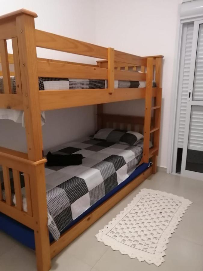 Apartamento, Ampla Sacada Com Vista O Mar! *