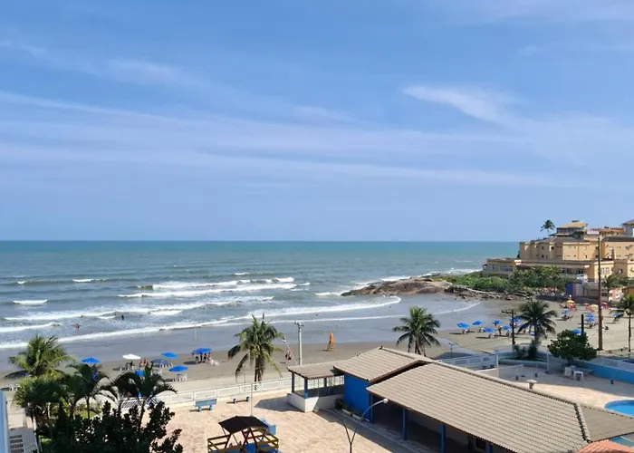 Apartamento, Ampla Sacada Com Vista Para O Mar!