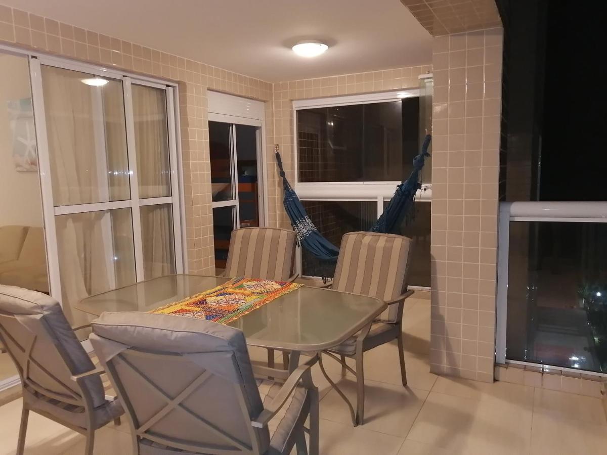 Apartamento, Ampla Sacada Com Vista O Mar!