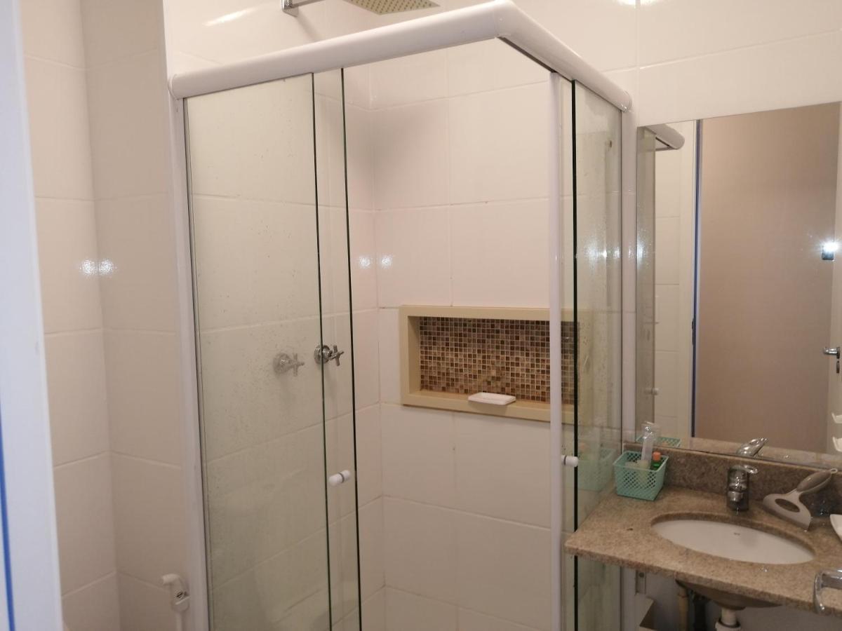 Apartamento, Ampla Sacada Com Vista O Mar! *